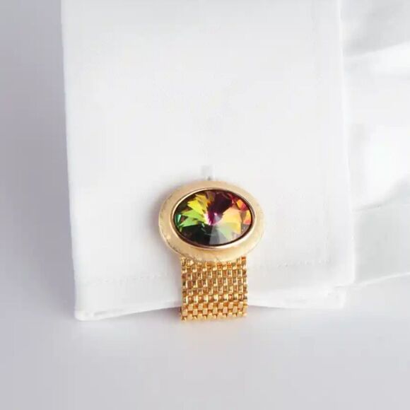 Hickok Vintage Men's Watermelon Crystal Mesh-Wraped Cufflinks Gold Plated
